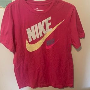 Nike shirt !